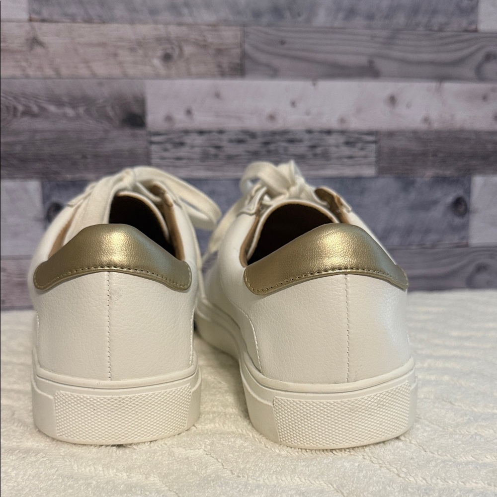 NWOB! Loft Classic White Women's Sneakers - Picture 6 of 8